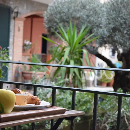 Midway House Italy *